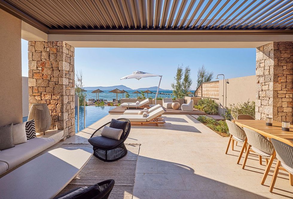 A beachfront infinity villa at W Costa Navarino