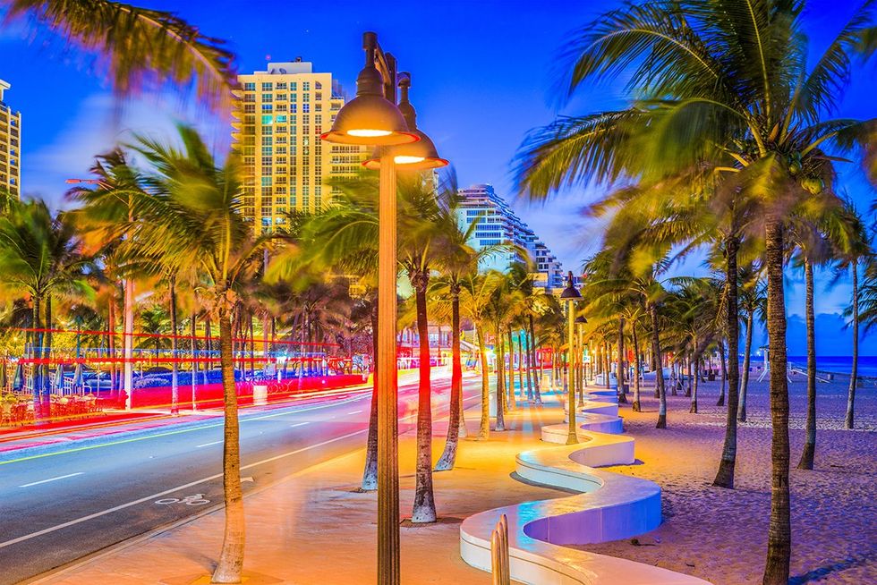 Blind gay traveler Henry Martinez features Greater Fort Lauderdale in his latest video - \u200bFort Lauderdale's colorful beachfront promenade at sunset