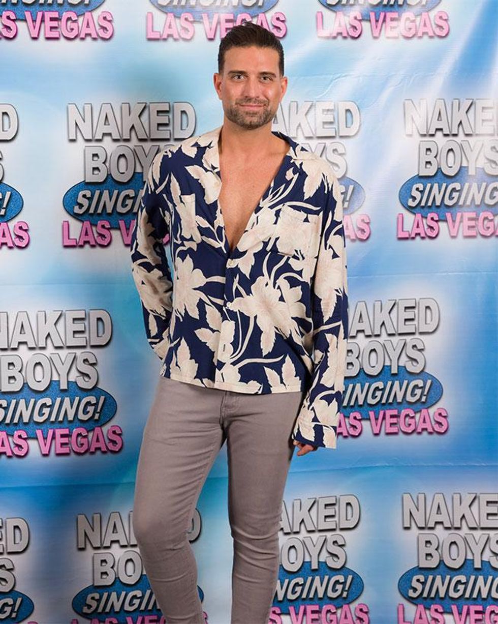 See These Guys Sing Naked In Las Vegas