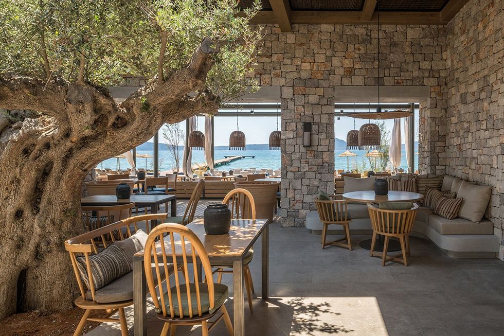 Parelia is a beachfront restaurant at W Costa Navarino that takes Greek cuisine to new heights