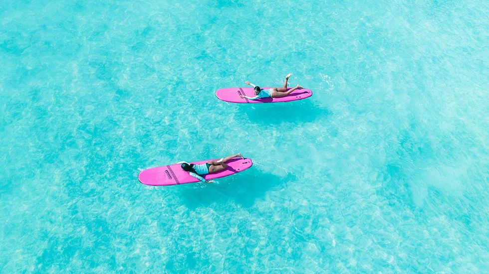 Student surfers learn to ride the waves at the Jamie O\u2019Brien School of Surf. Oahu\u2019s first adults-only hotel in the heart of Honolulu is the perfect Hawaiian getaway \u2013 Experience an unforgettable fusion of island charm and city energy at the Romer House Waikiki.