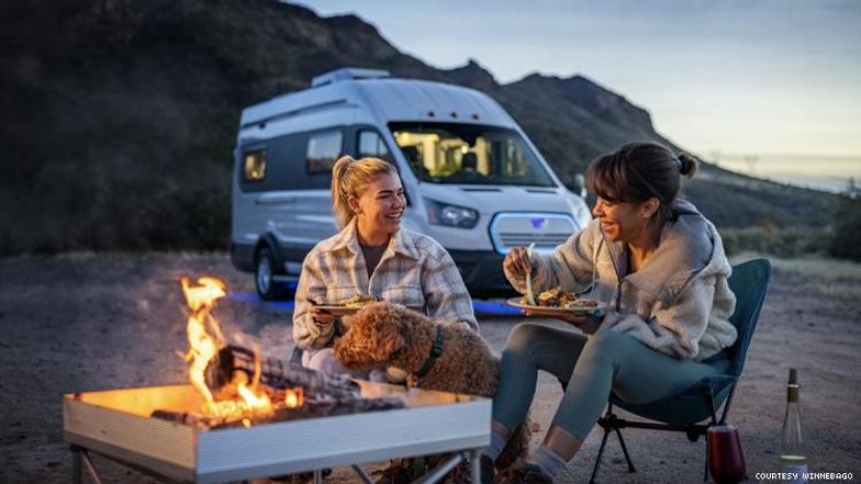 How To Practice Light Courtesy When RV Camping - THOR Industries